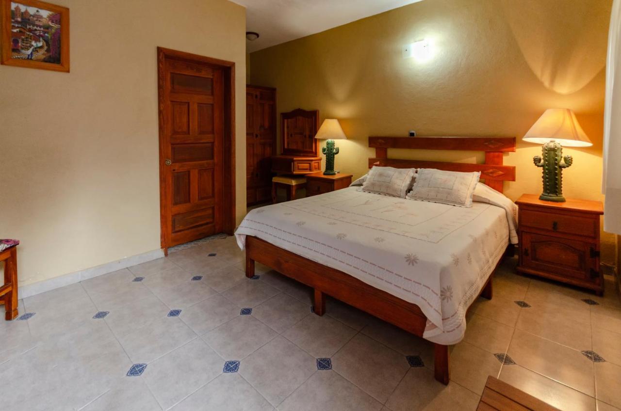 Villa San Francisco Hotel แท็กซ์โก เด อลาร์คอน ภายนอก รูปภาพ